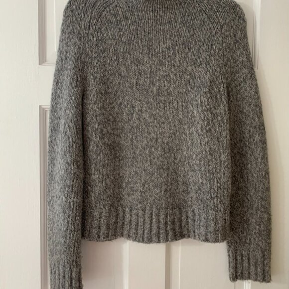 ANN TAYLOR Gray Cable Marled Knit, Funnel Neck sweater size M - Picture 5 of 5